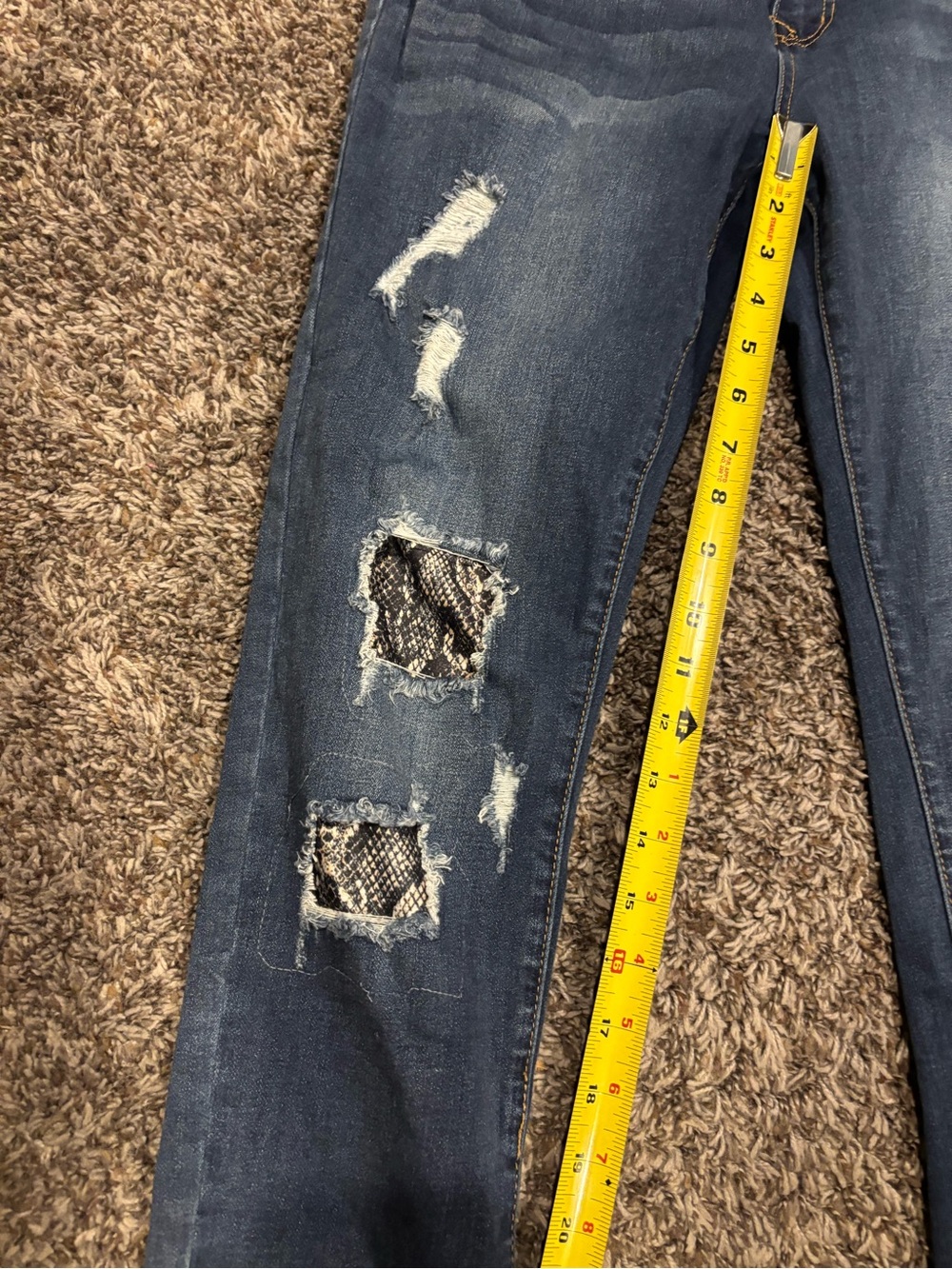 Women's Judy Blue Distressed Skinny Fit Denim Jeans - Picture 4 of 8